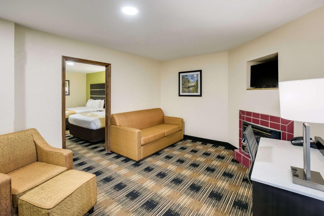Quality Inn & Suites Mt Chalet Clayton Esterno foto