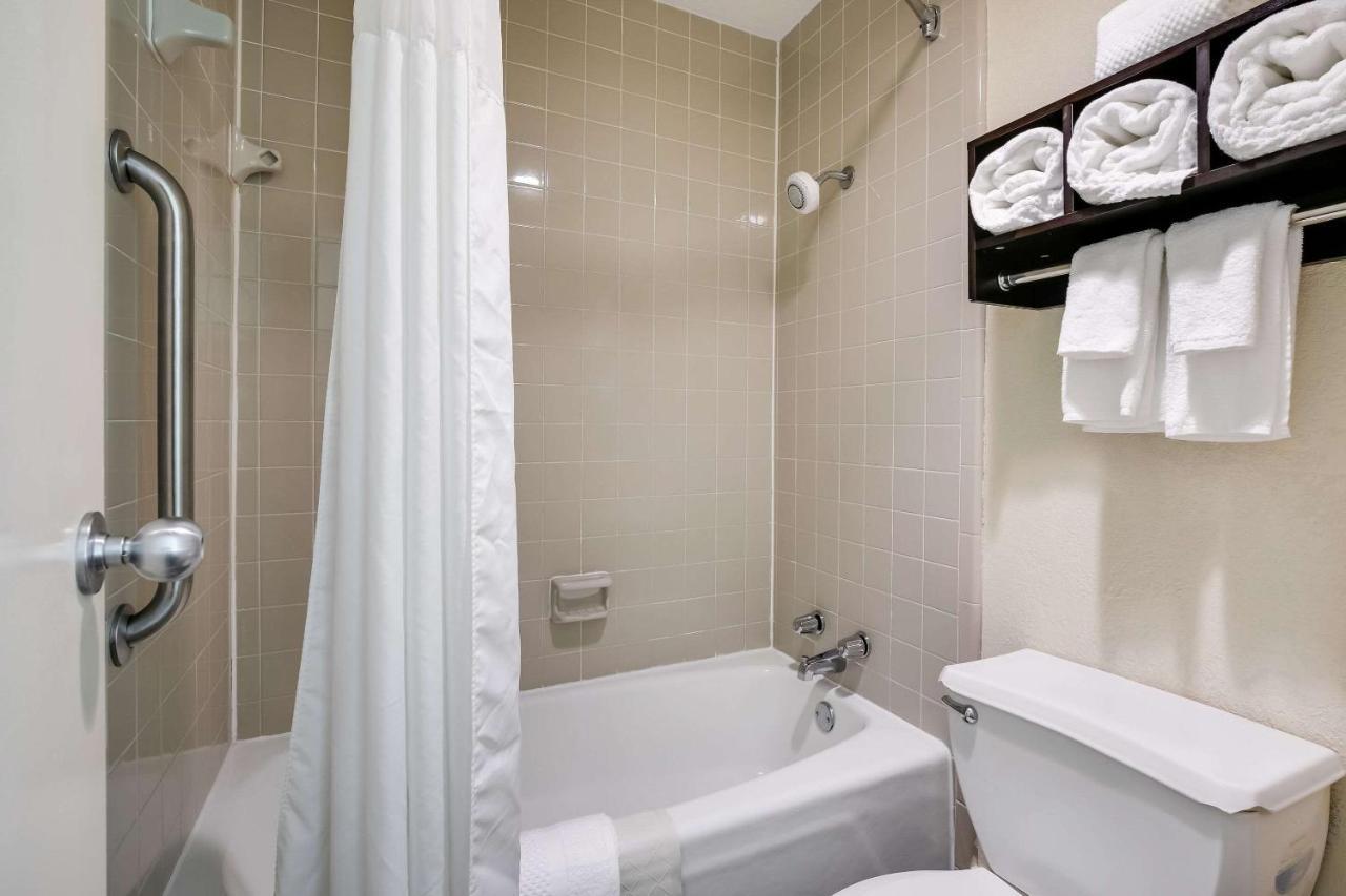 Quality Inn & Suites Mt Chalet Clayton Esterno foto