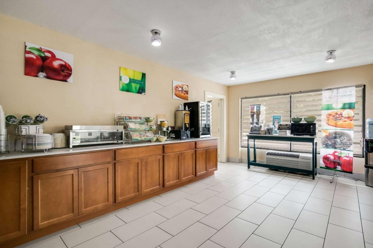 Quality Inn & Suites Mt Chalet Clayton Esterno foto