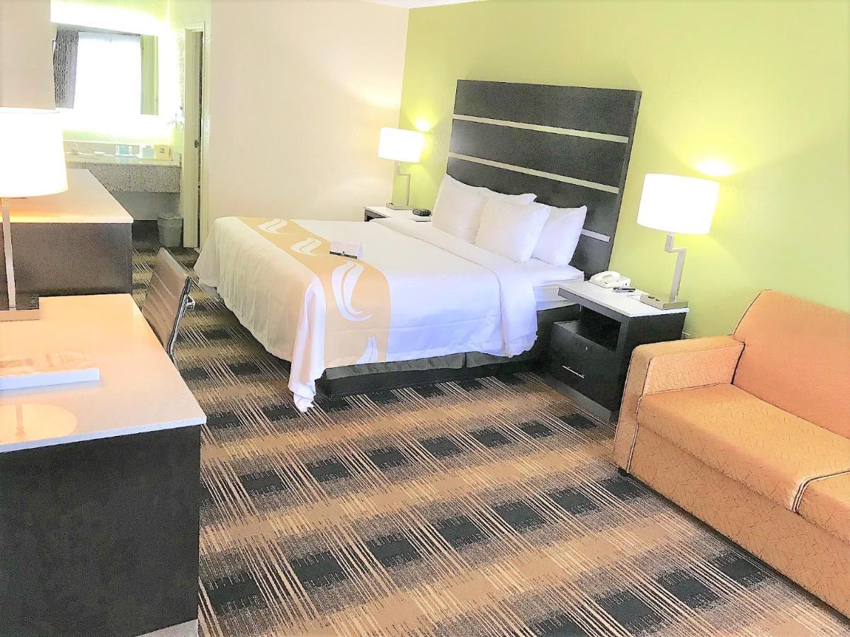 Quality Inn & Suites Mt Chalet Clayton Esterno foto